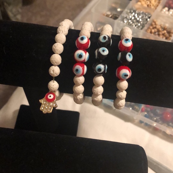 Bracelets - Picture 5 of 8